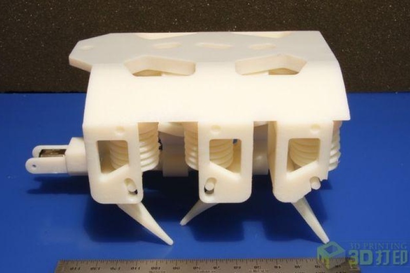 3D打印完整机器人来袭！打印完毕可自行行走