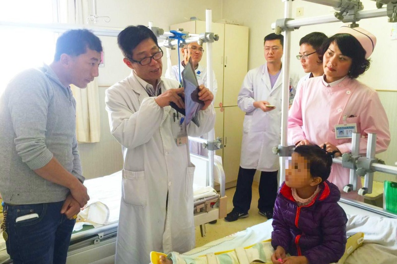 大爱无疆— 情系藏区儿童提供3D打印个性化治疗方案