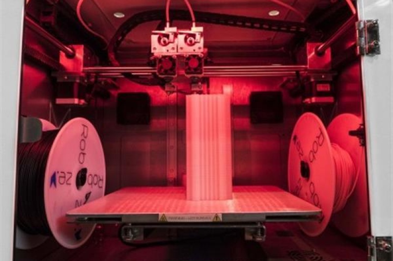 意产低价FDM 3D打印机：400℃挤出温度 兼容12种材料