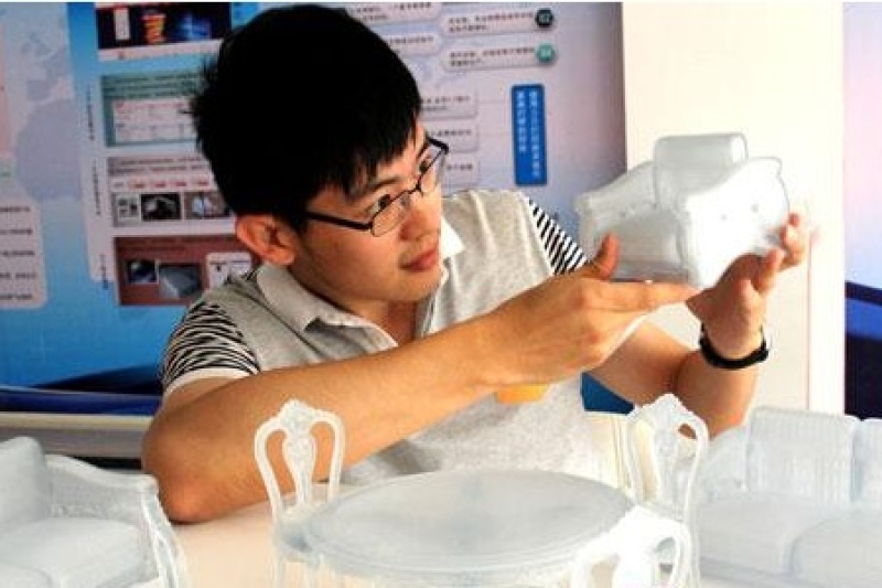 南康家具采用3D打印技术打印家具模型