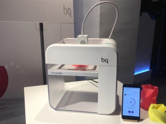 马德里公司发布首台安卓3D打印机Witbox Go!  完全用手机操控