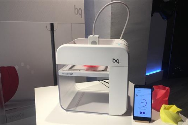 马德里公司发布首台安卓3D打印机Witbox Go!  完全用手机操控