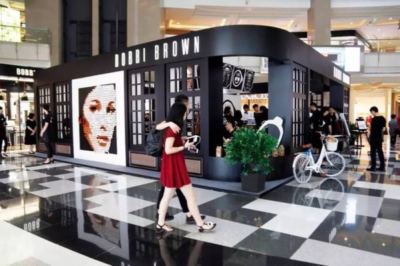 雅诗兰黛在魔都开了一家快闪3D打印咖啡店，火成网红！