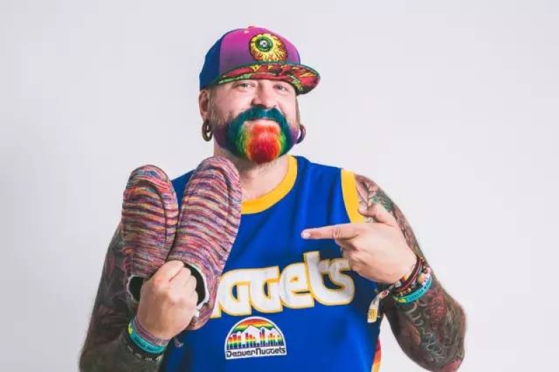 一根线3D编织成鞋，中国小哥这个设计火遍全球了