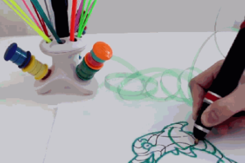 世界首款！3D打印笔可以直接利用废弃塑料瓶作打印原料