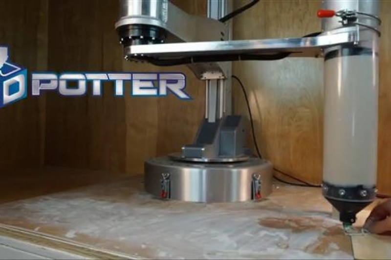 3D Potter推出迄今最先进的陶瓷3D打印机，360度旋转想怎么打就怎么打