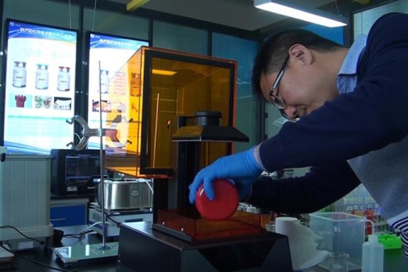 甘肃研发耐300度高温的3D打印光敏树脂，可用于航空航天