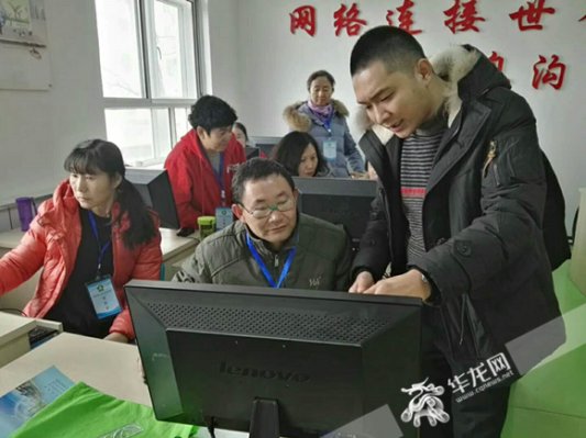 创业、助残两不误：残疾小伙用3D打印点燃人生理想