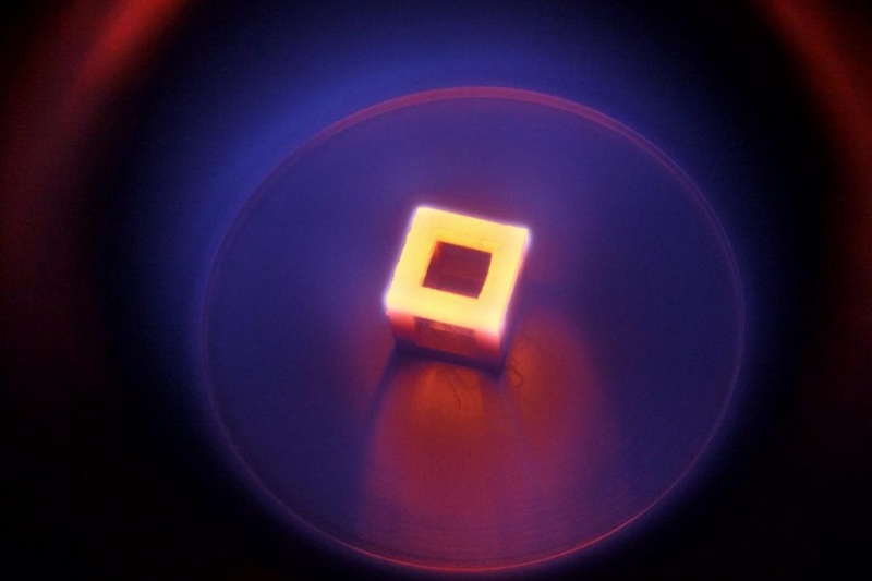 价值不菲呀！澳洲大学发现钻石能改善3D打印钛植入物的生物相容性