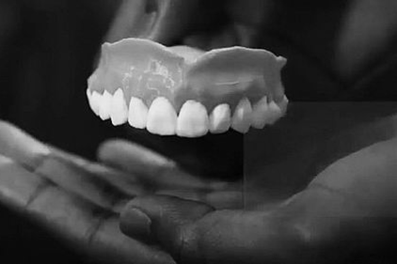 还有这种操作？3D打印智能假牙可缓释药物