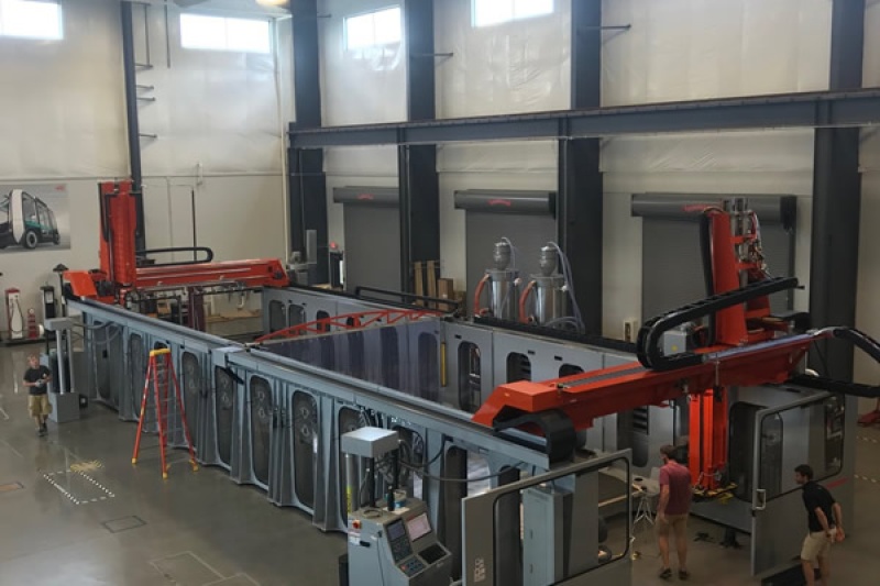 Olli小车如何制成？Local Motors用世界最大型的复合3D打印机！