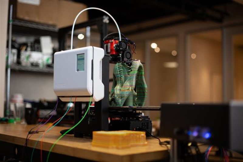 单挤出机也可以实现多彩多材料打印？Palette +做到了