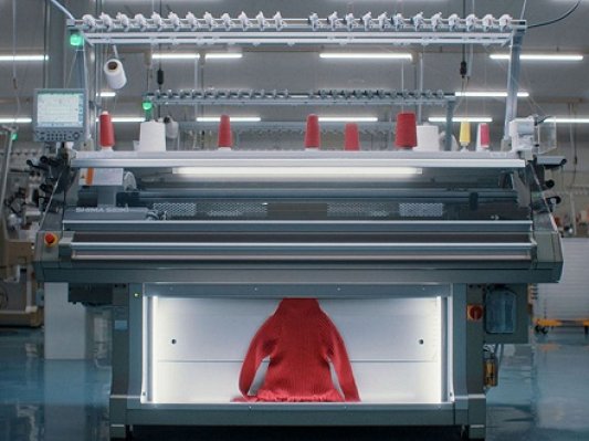 看日本最大服装制造商如何用3D编织的针织衫讲个新故事？