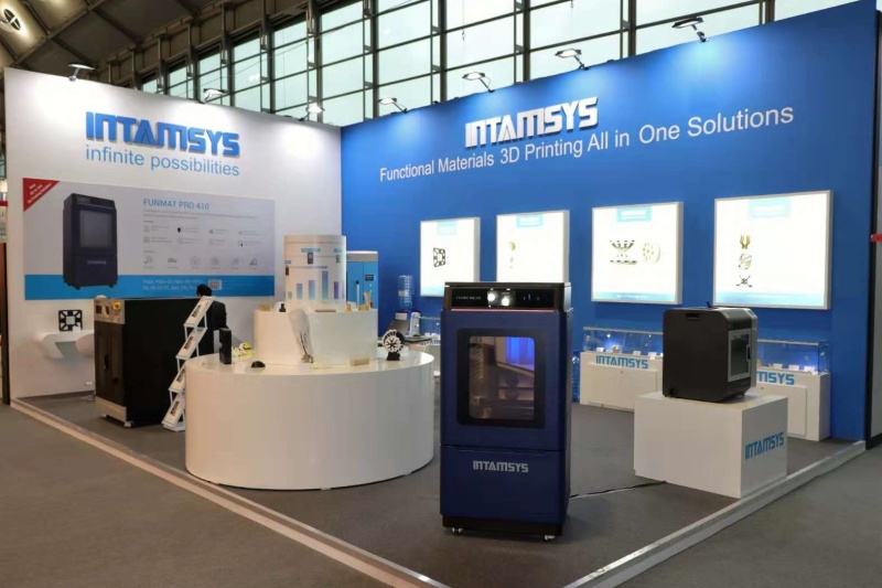 远铸智能在德国举行的FORMNEXT 2018展会上发布智能多材料3D打印一体化解决方案