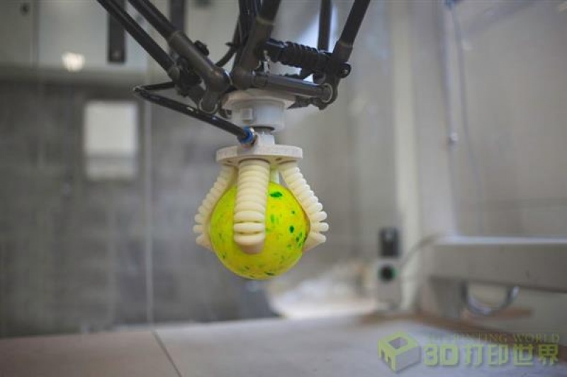 ABB机器人YuMi装上史上最灵活3D打印机械手