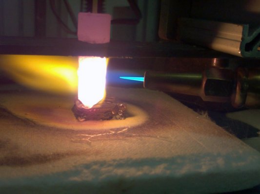 玻璃3D打印技术获突破 高温液态制造成本更低