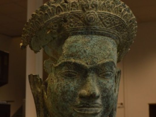 全彩纸3D打印技术再现11世纪柬埔寨国王头像