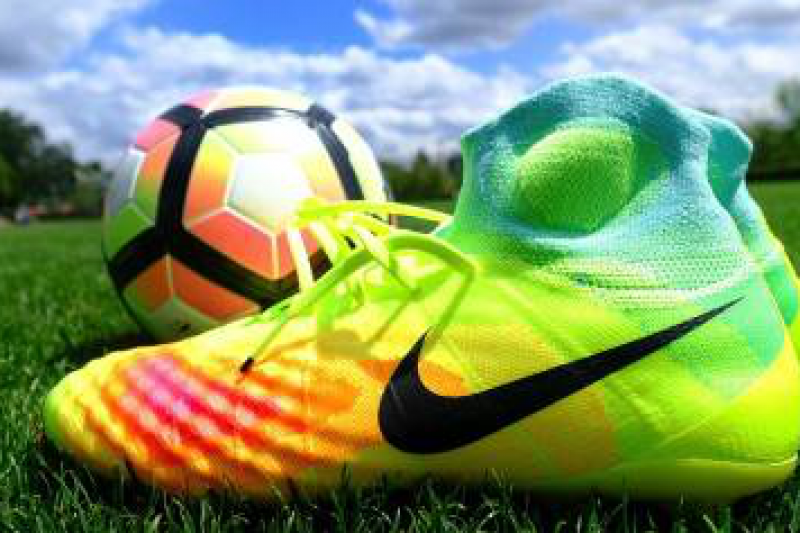耐克发布最新足球“战靴”  3D打印+动作捕捉技术加持