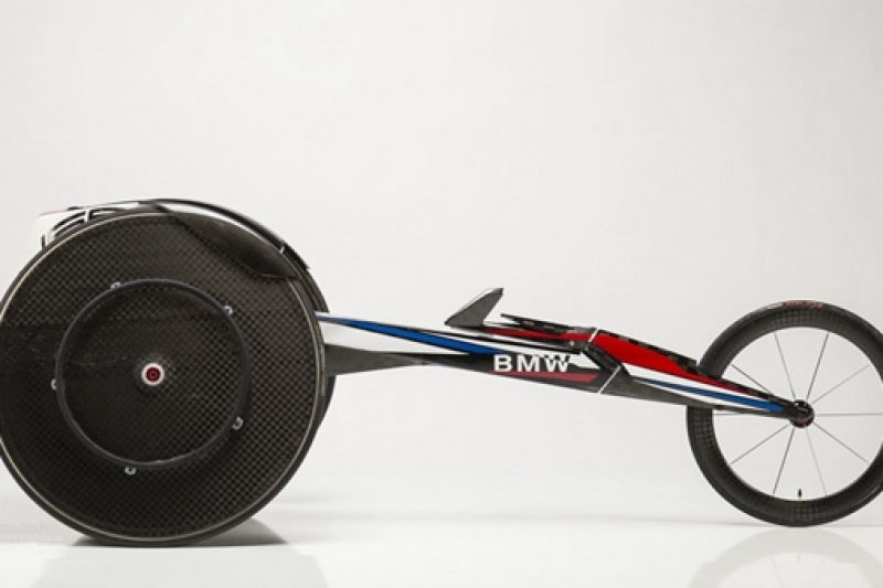 宝马为巴西残奥会运动员3D打印定制化的轮椅
