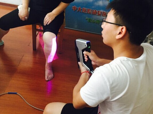 太酷了：南京中大医院首次使用EinScan-Pro为病人定制个性化支具