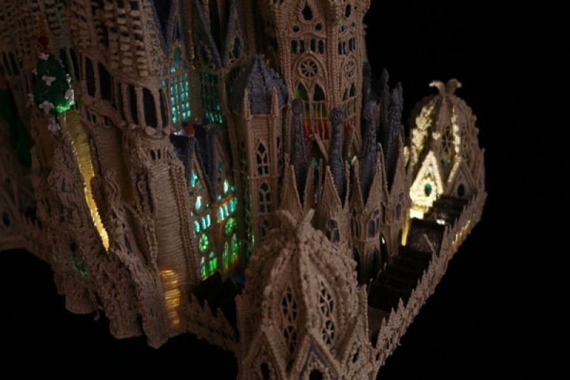 惊叹！德国艺术家用3D打印笔画出高迪的传世之作圣家赎罪堂