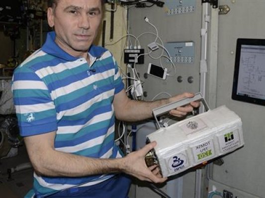俄首颗3D打印卫星即将从国际空间站进入太空