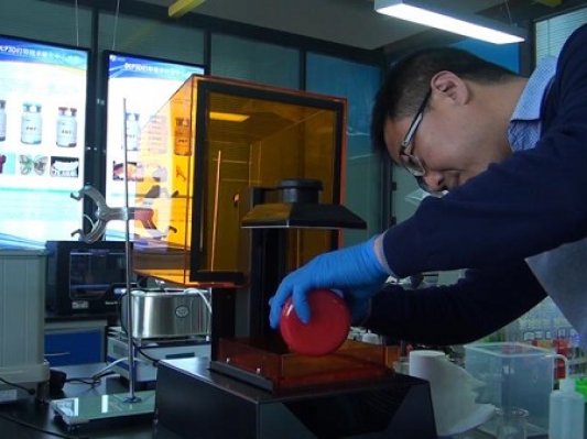 甘肃研发耐300度高温的3D打印光敏树脂，可用于航空航天