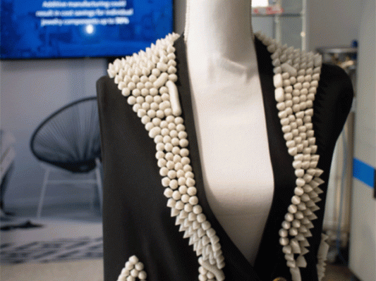 3D打印服装：APEX外套和手提包亮相GE主办的3D行业大会！