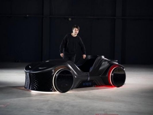 BigRep 3D打印出配备自动驾驶技术的Loci电动“豆荚”车